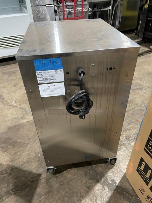 Alto-Shaam Model 500-S stainless steel heated holding cabinet, 2019, with built-in pan rack and casters, Model: 500S SN: 2641908-000.