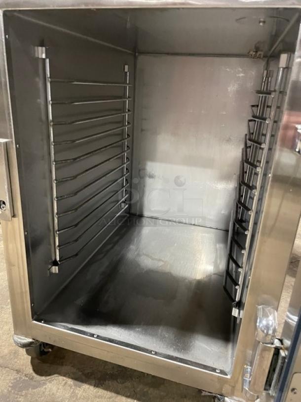 Alto-Shaam 500-S 2019 commercial stainless steel 6-pan heated holding cabinet with built-in pan rack on casters.