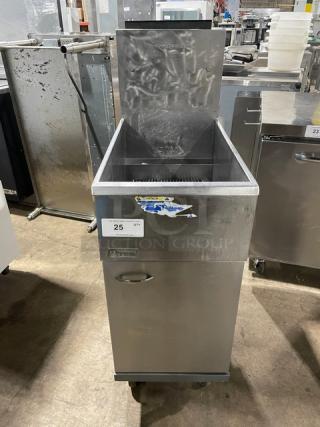 Pitco Frialator 40DSM stainless steel 40 lb. deep fat fryer, natural gas, with backsplash, on casters. Serial: G15LC085940.