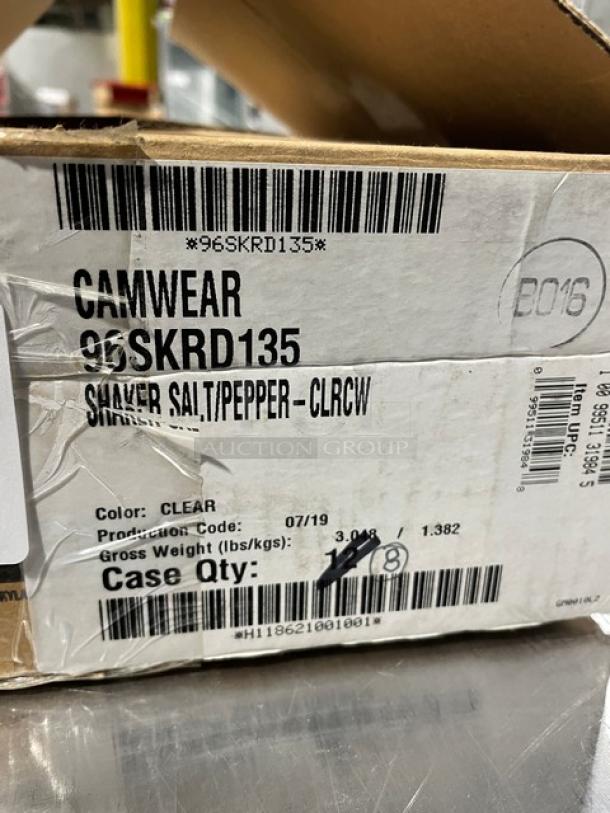 Cambro Camwear Series Commercial Clear Polycarbonate 10 oz. Shaker/Dredge with Lid. Model 96SKRD135, new condition, packaging label visible.