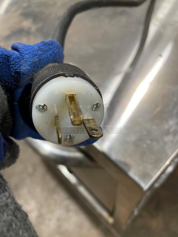 Asber AEPO Series stainless steel electric pizza deck oven plug, 220-240V, shown on durable legs, in good condition.