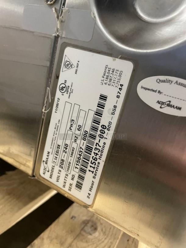 Alto-Shaam Combitherm Series stainless steel electric combi/smoker oven, model 714ESISK, SN 1156437-000, 208-240V.