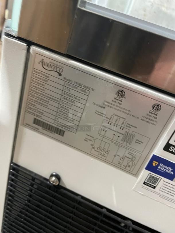 Avantco Commercial 48" Bakery Display, Model 193BC48HCW, with adjustable shelving, rear access doors, serial 1684904180013.