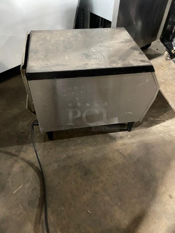 Hatco Toast-Qwik TQ-20BA conveyor toaster, stainless steel, electric, on legs, signs of use, 208V, 1 phase.