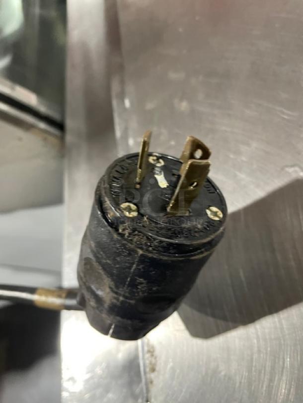 Hatco Toast-Qwik TQ20BA plug, electric, 208V, commercial stainless steel countertop conveyor toaster, model SN: 4124341341.