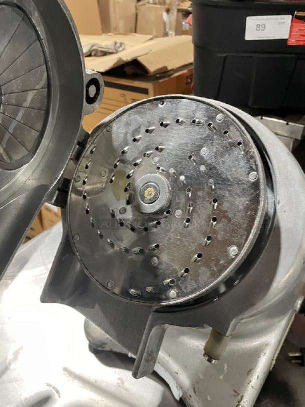 Transamerica TBR580 food processor, electric, countertop model, stainless steel blade, on legs. Model SN: 0900376, 115V 1 Phase.