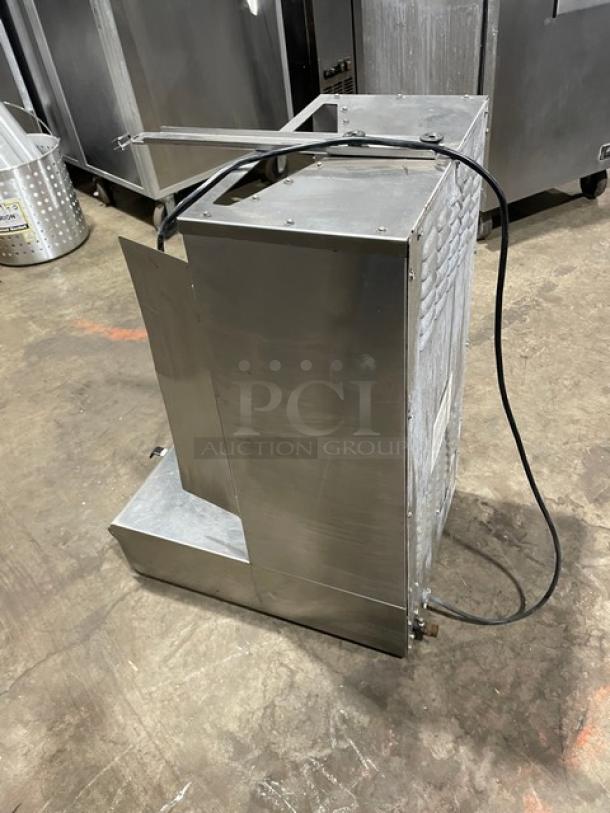 Star Max Series VBG30 countertop gyro broiler, stainless steel, natural gas, model VBG30, SN: VBG300116A0007, on legs.