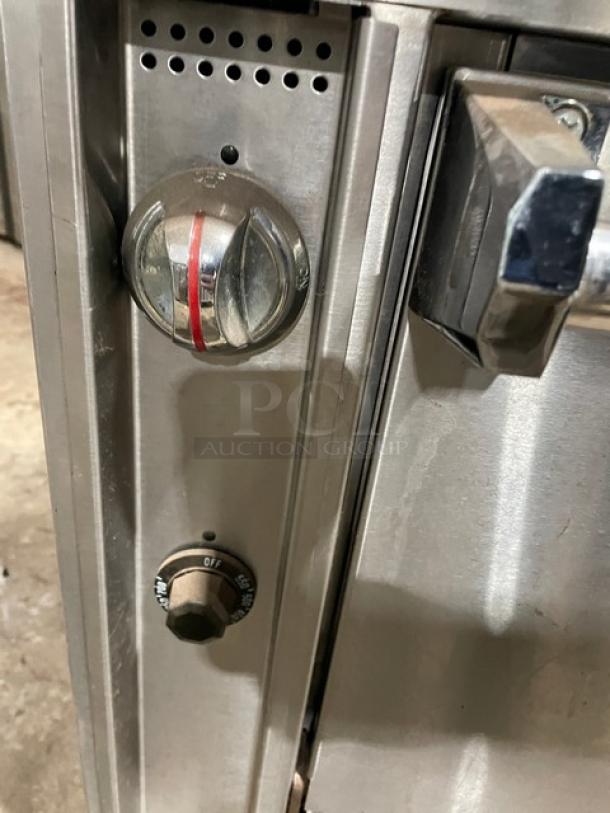 Jade Range Commercial Stainless Steel Gas Range/Oven, Model JBR424, control knobs, pre-owned, SN: 0000048816VL.