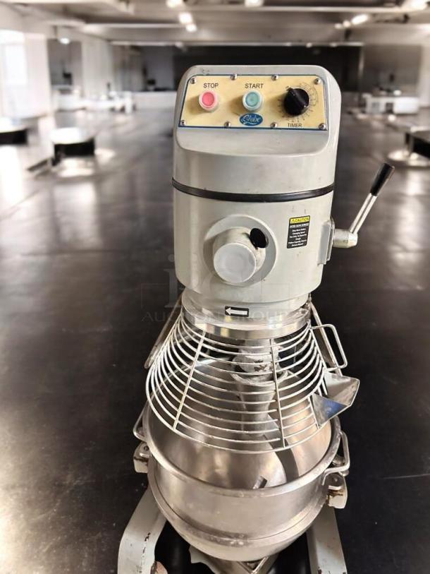 Globe SP40P 40-Qt Commercial Planetary Floor Mixer, superb condition, 220V, tested & working, safety guard visible, start/stop buttons.