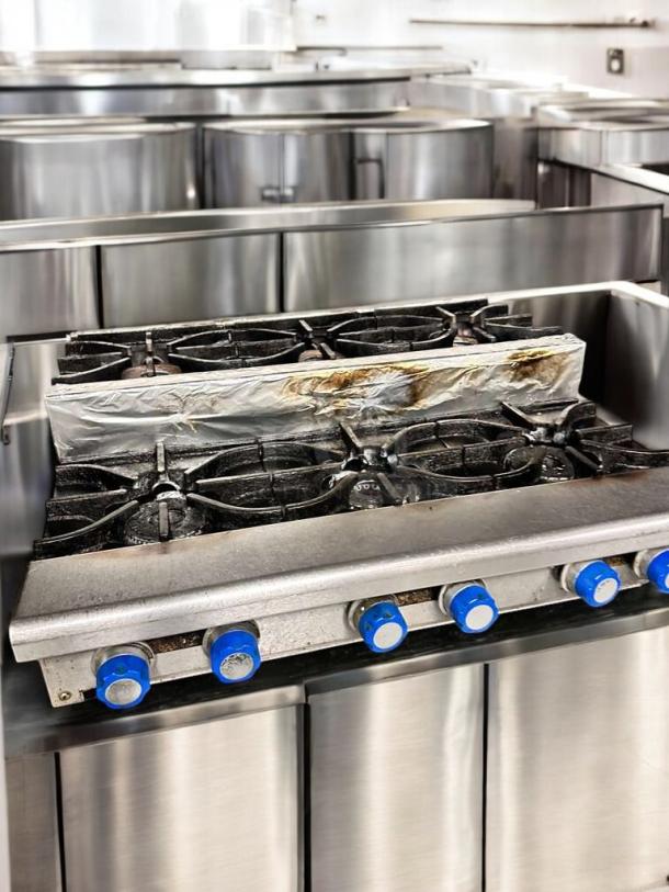 Imperial IHPA-8-48SU 48" commercial gas hotplate with 8 burners, natural gas, excellent condition, blue knobs, tested, working.