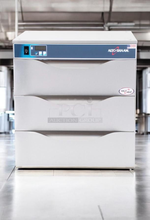 Alto-Shaam 500-3D heated holding drawer cabinet in superb condition, 120V, fully tested, includes Halo Heat technology.