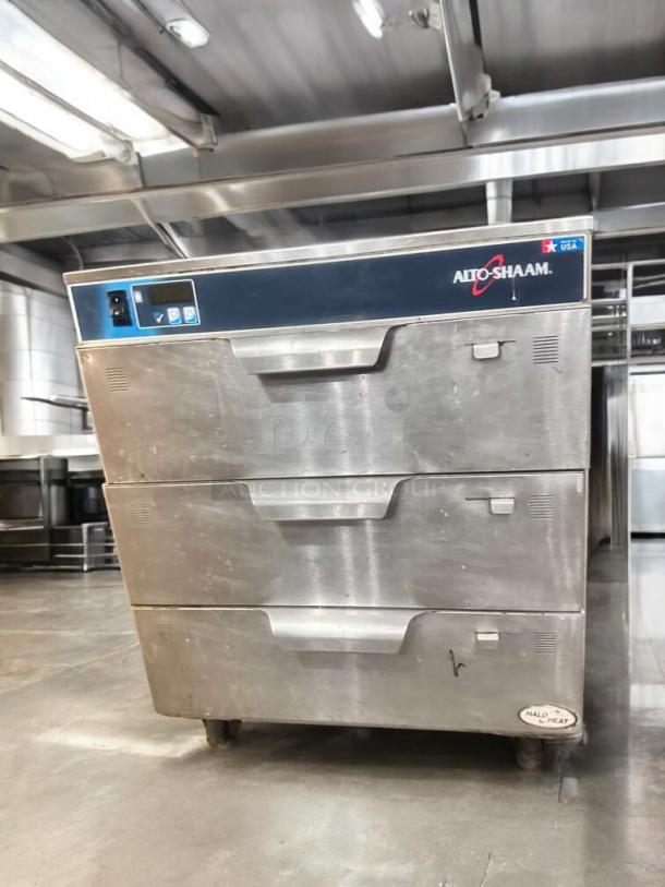 Alto-Shaam 500-3D heated holding drawer cabinet in superb condition, 120V, stainless steel, fully tested and working.
