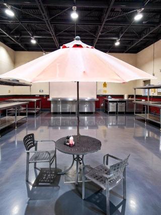 (x5) Commercial patio umbrellas, refined condition, heavy-duty shade canopies, fully inspected, ready for use.