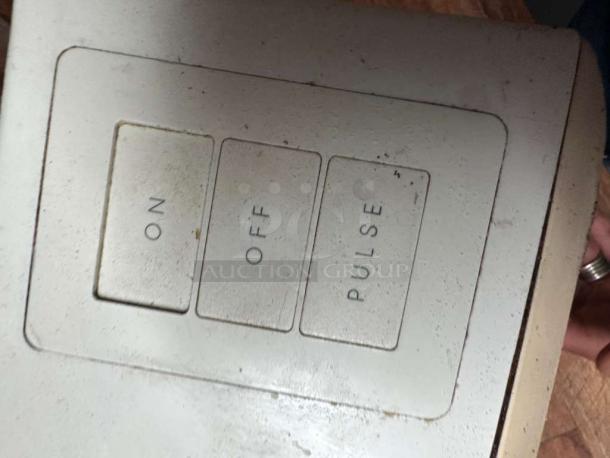 Magimix Cuisine Système 3000 food processor control panel showing On, Off, Pulse buttons; excellent condition, fully tested.