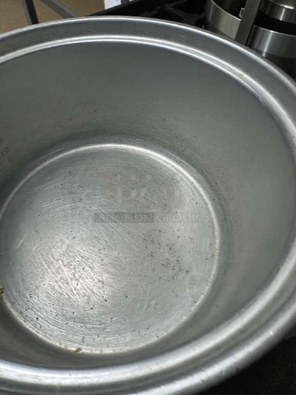 Thunder Group SEJ-5000 commercial rice cooker interior. Outstanding condition, brushed metal finish, fully tested and working.