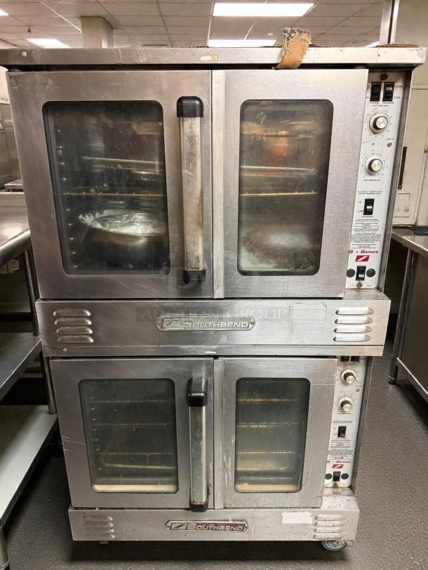 Southbend PCE15S/SI double deck gas convection oven, pristine condition, tested and working, visible controls and branding.
