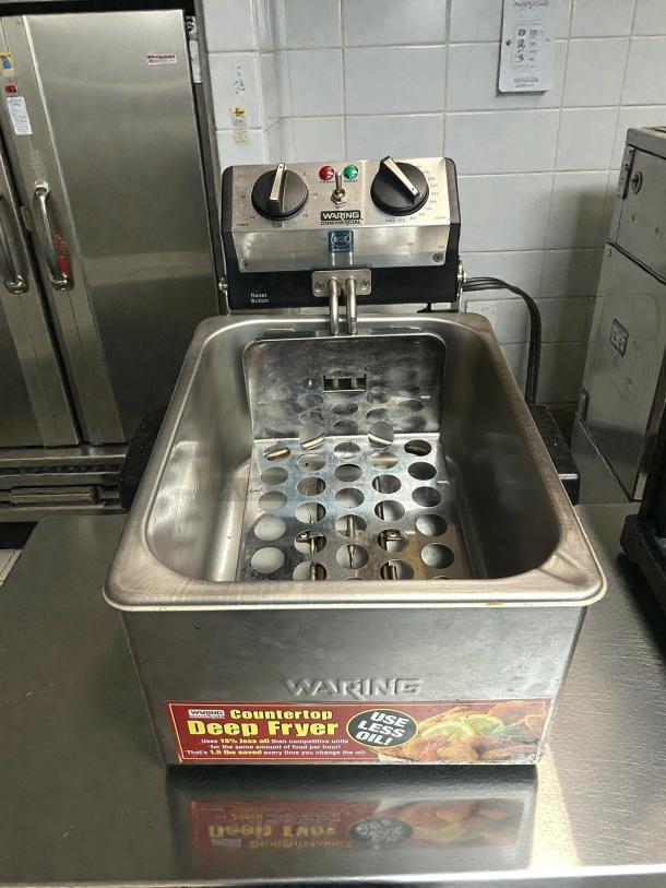 Waring WDF75RC 8.5 lb. Commercial Countertop Deep Fryer, refined condition, 120V, tested and working, visible branding and control dials.