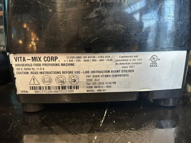 Vitamix VM0197 Explorian Blender, 48 oz, premium condition, tested and working, detailed label shows model and safety info.