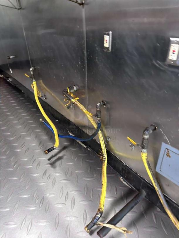 Lot of 7 commercial gas hoses with quick disconnects, fully inspected, pristine condition, assorted makes.