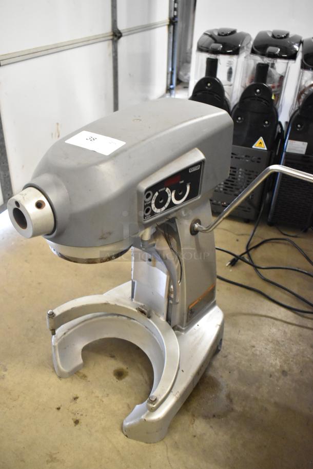 Hobart Legacy HL200 20 Quart Metal Dough Mixer, commercial countertop model, 100-120V, 1 Phase, good condition.