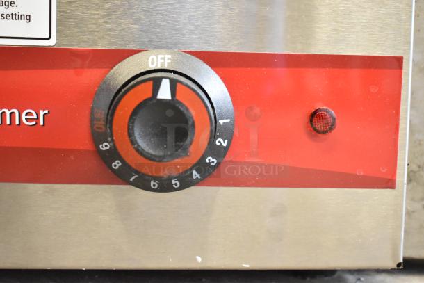 2025 Avantco 177W43 stainless steel food warmer, 120 volts, featuring control knob, excellent condition.