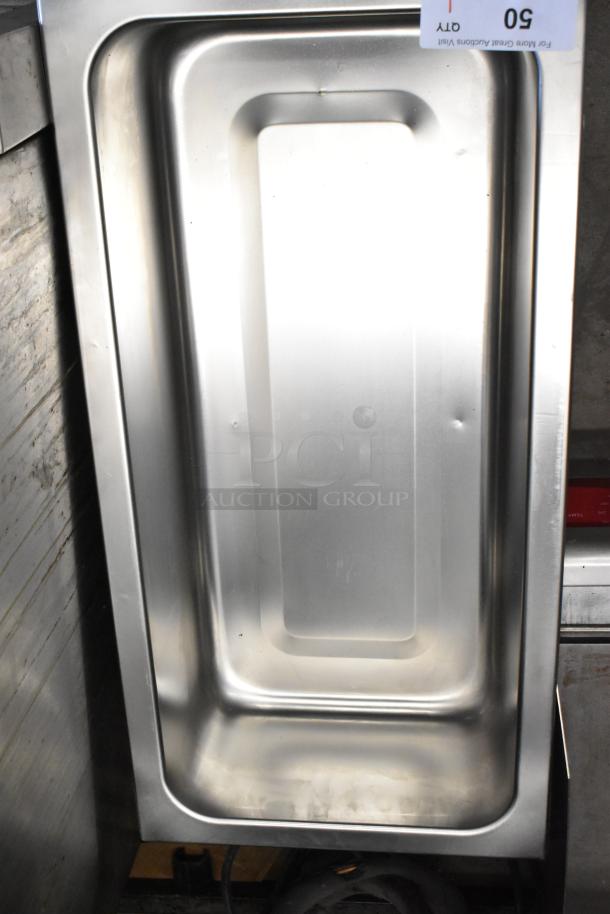 2025 Avantco 177W43 stainless steel commercial food warmer, 120 volts, 1 phase. Excellent condition, polished finish.