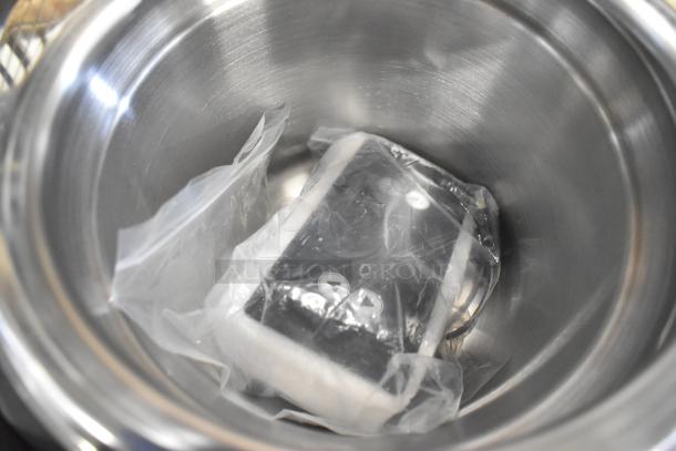 Brand new Vollrath 74701D Mirage 7 Qt. stainless steel induction rethermalizer, scratch and dent condition, sealed interior.