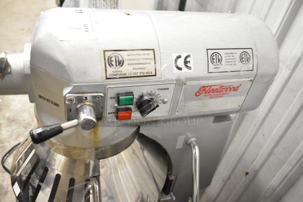 Fleetwood AE-20A 20 Quart Planetary Dough Mixer with bowl, guard, paddle, dial controls. CE and NSF listed. 115V, 1 Phase.