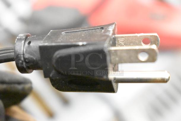 Close-up of a power plug for the MSF0B100072352 countertop microwave oven. 120 volts, 1 phase.