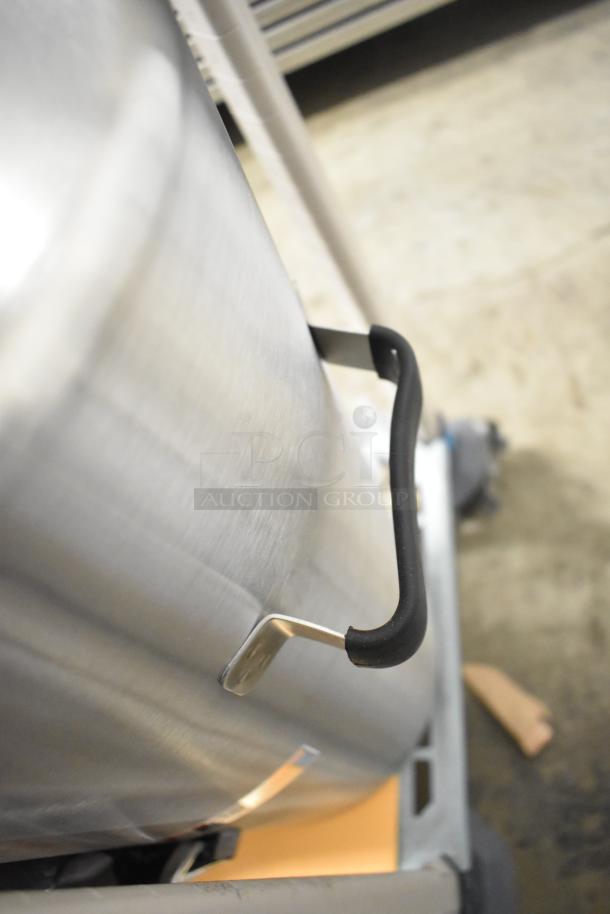 Bunn TITAN TF SERVER 39400.0001, 3-gallon insulated server, stainless steel finish, for Bunn 39200.0000 Dual Brewer.