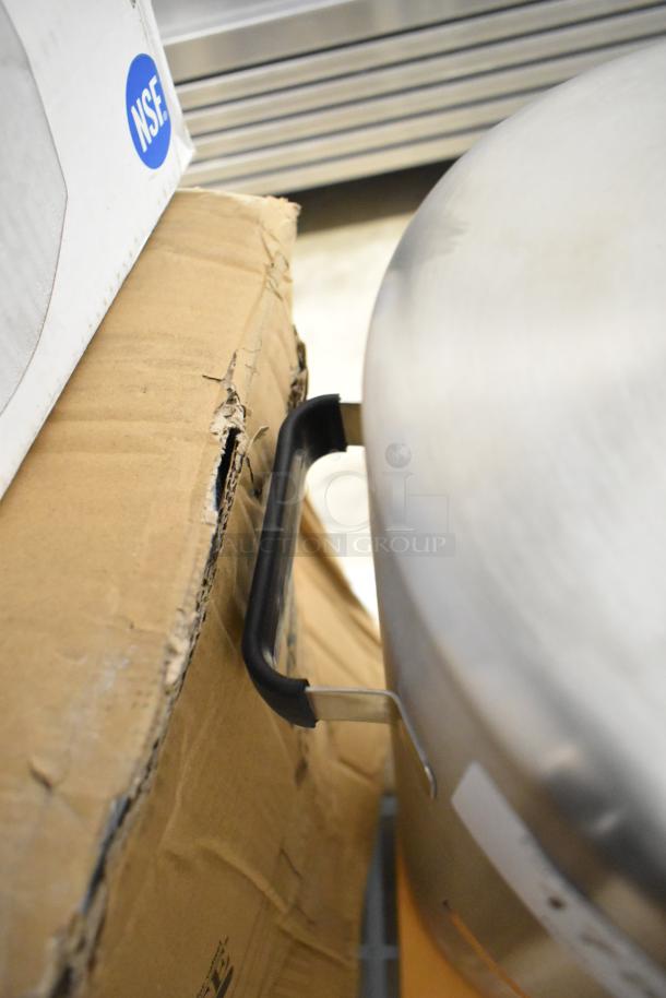 Bunn TITAN TF SERVER 39400.0001, 3-gallon insulated server for Bunn 39200.0000. Stainless, NSF label visible.