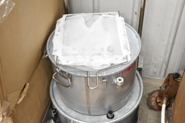 Miroil 55HD Metal Commercial 55 lb Fryer Filter; stainless steel body, secure handles, white mesh filter, optimal condition for heavy-duty use.