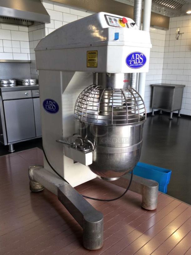 ABS SM-60LM commercial planetary mixer, 60 Qt, 220V/3 phase, American Baking Systems, fully tested, excellent condition.