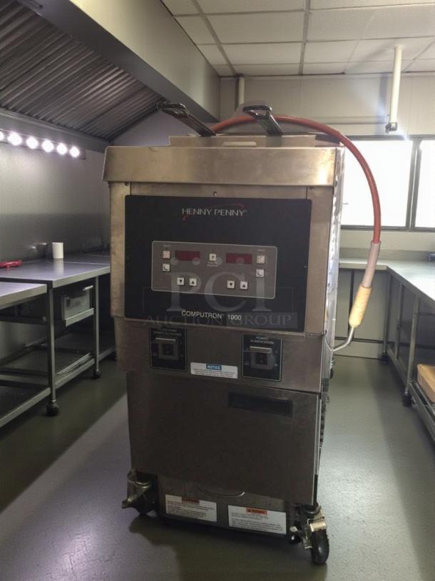 Premium Henny Penny Computron® 1000 gas pressure fryer, UL & NSF listed, fully tested, excellent condition.