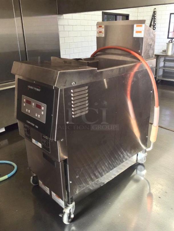 Henny Penny Computron® 1000 commercial gas pressure fryer in premium condition, UL & NSF listed, fully tested and working.
