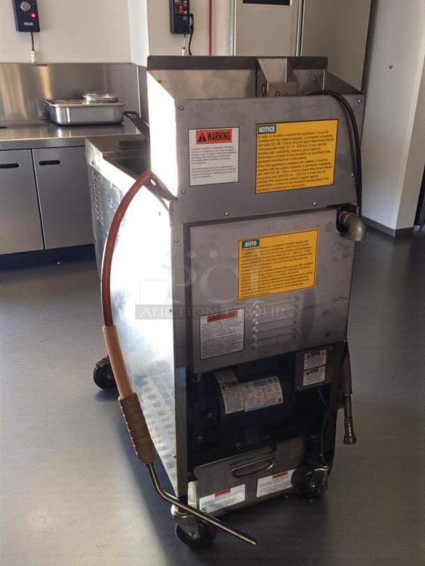 Henny Penny Computron® 1000 gas pressure fryer, commercial use, premium condition, UL & NSF listed, labels visible, fully tested.