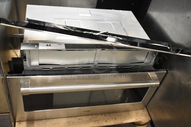 KoolMore KM-CWO30-SS stainless steel built-in microwave with convection oven and air fryer. 1.6 cu. ft. capacity, minor damage.