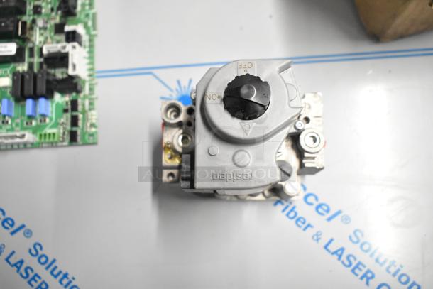Cleveland 105784 Plt Asy;Nat;0.018 Intermittent, new, features metal legs, control knob, and electrical components.