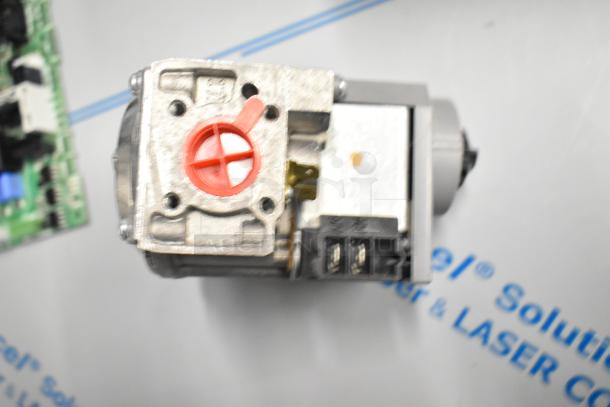 Cleveland 105784 Plt Asy;Nat;0.018 Intermittent, scratch and dent, metal component, detailed front view.