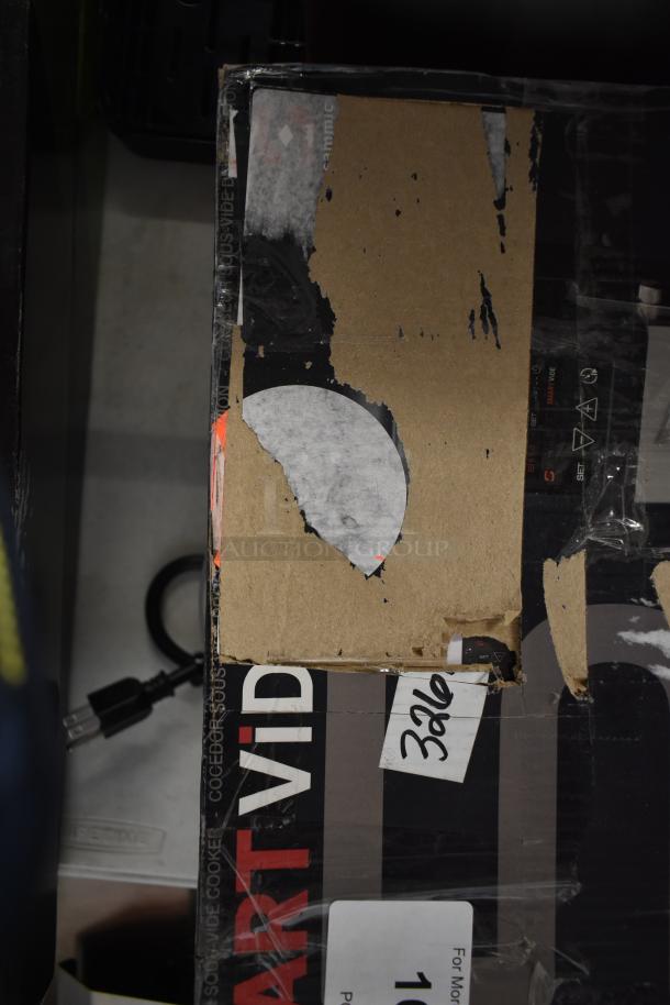 BRAND NEW Sammic SMARTVIDE5 Sous Vide Immersion Circulator, 120 Volts, 1 Phase. Scratch and dent packaging visible.