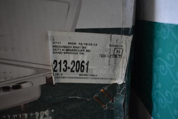 Brand new Choice 92299850 Deluxe 8 Qt. Stackable Chafer. Includes scratch and dent packaging. Four units available.