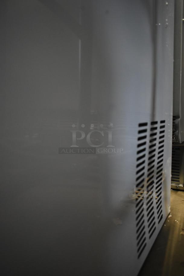 Brand new Avantco 194UCF280A stainless steel undercounter ice machine with minor dents. Produces 299 lbs. Full cube ice.