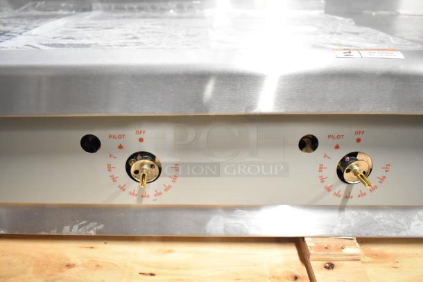 Brand new Cooking Performance Group 351GTCPG60NL stainless steel commercial griddle with thermostatic controls, 150,000 BTU.