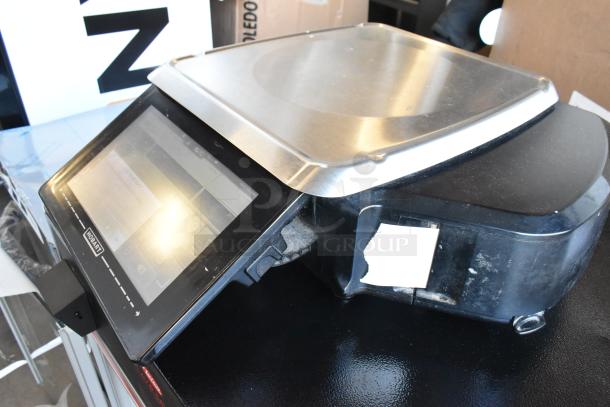 2017 Hobart HTi-7LH26 commercial food portioning scale, stainless steel, touchscreen, 120/208-240V, tested working.