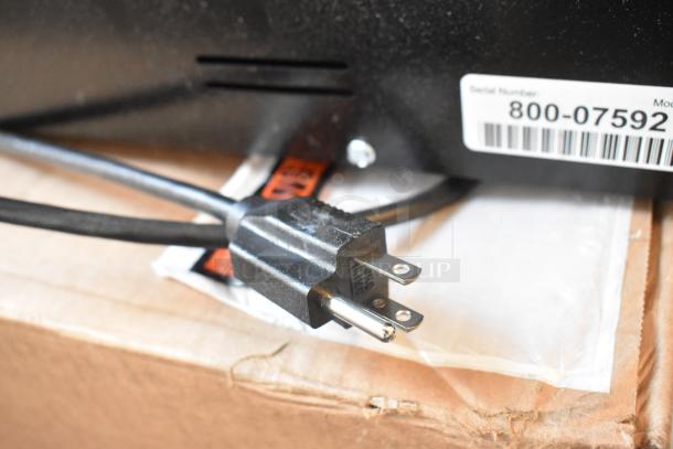 IN ORIGINAL BOX! HotLogic HL 800 Metal Countertop Self-Cooking Appliance, 120V, 1 Phase, includes power plug and serial label.