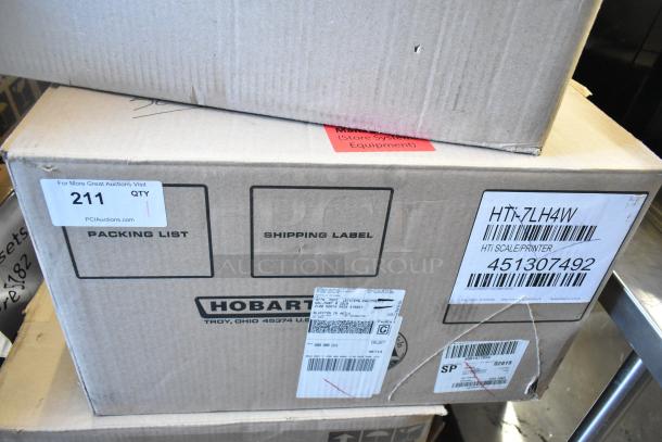 2017 Hobart HTi-7LH26 Food Portioning Scale in box, labels show model HTi-7LH26, tested and working.