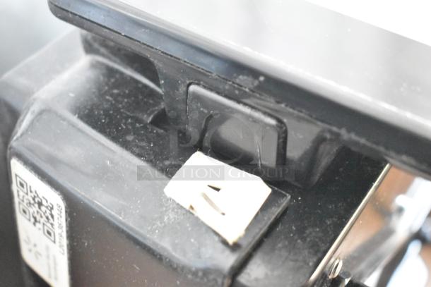 2017 Hobart HTi-7LH26 metal commercial scale, tested and working. Includes voltage details and QR code label.