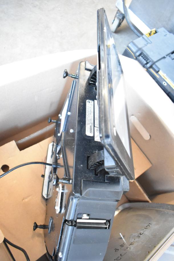 2017 Hobart HTi-7LH26 commercial food portioning scale, black, tested and working, 120/208-240V, 1 phase, countertop model.