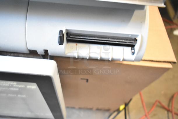 Mettler Toledo AM-5545 food portioning scale, commercial countertop model, tested and working, 100-240V, 1 phase.