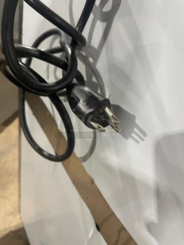 Alto-Shaam 1200-UP/SR power cord, black, three-pronged, for electric cabinet, model 1200UPSR, stainless steel, on casters.